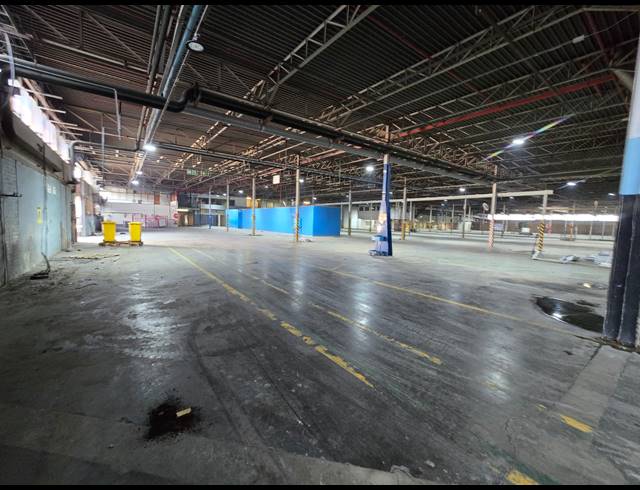 27,810M² WAREHOUSE TO LET IN ELANDSFONTEIN